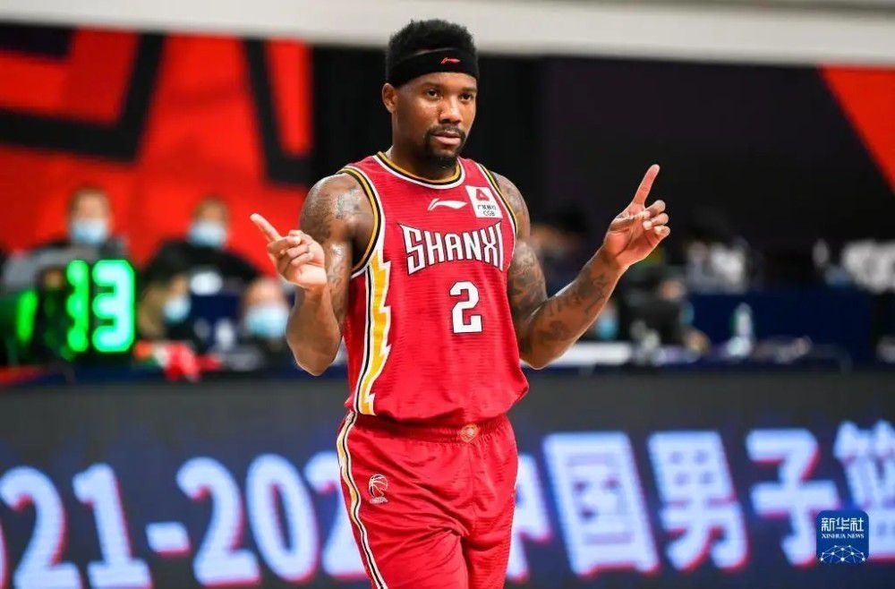 战报莫兰特复出34+8送压哨绝杀!灰熊24分神逆转鹈鹕NBA新赛季常规赛继续进行，孟菲斯灰熊队（7胜19负）翻盘终止连败。